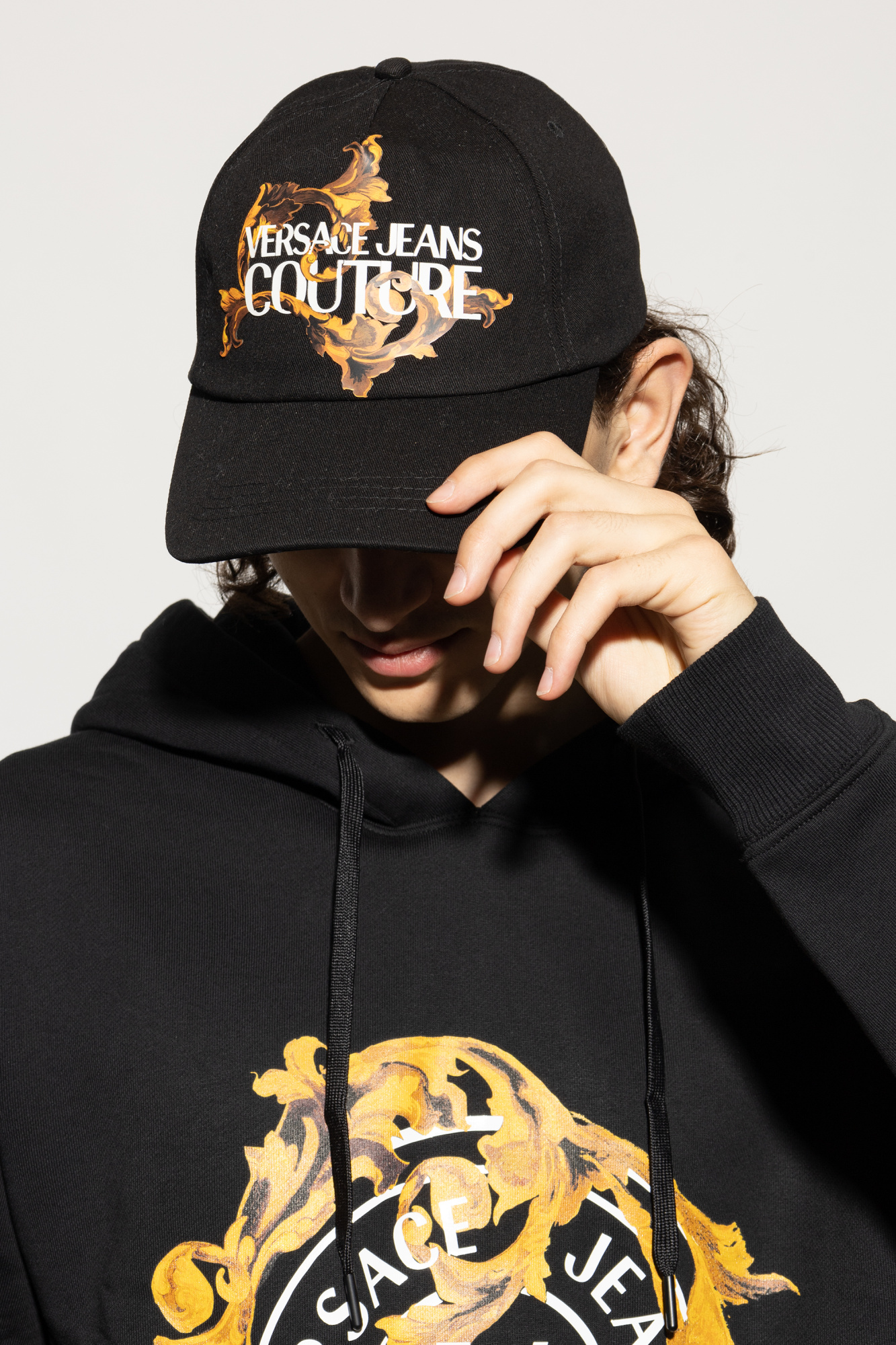 【専用】　VERSACE JEANS COUTURE キャップ　フリーサイズ Versace Jeans Couture Baseball cap | Men's Accessories | Vitkac